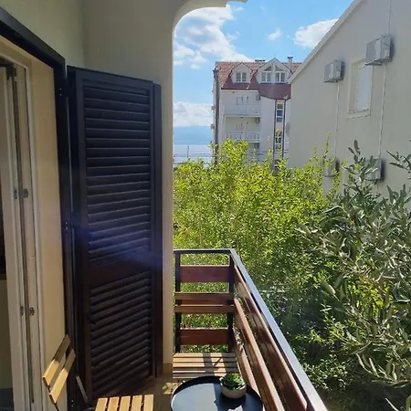 2821c *