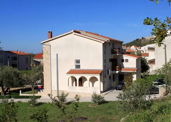 2821c Apartamento Duće